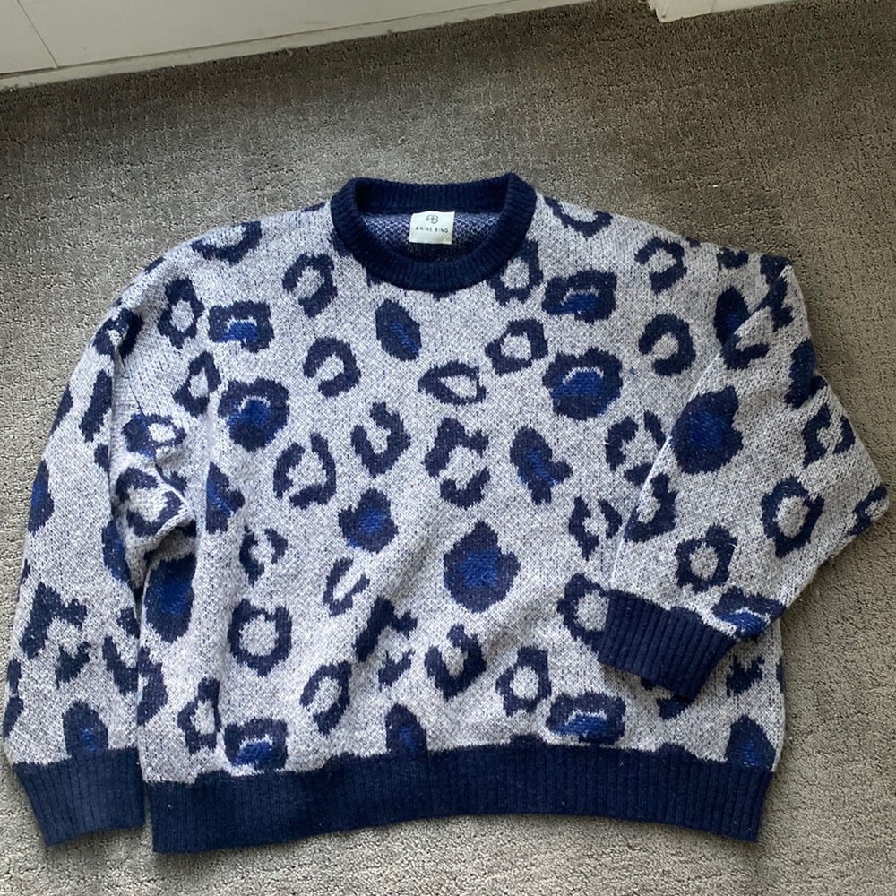 Anine Bing Sweater - Size Large. I’m usually a medium and fits oversized